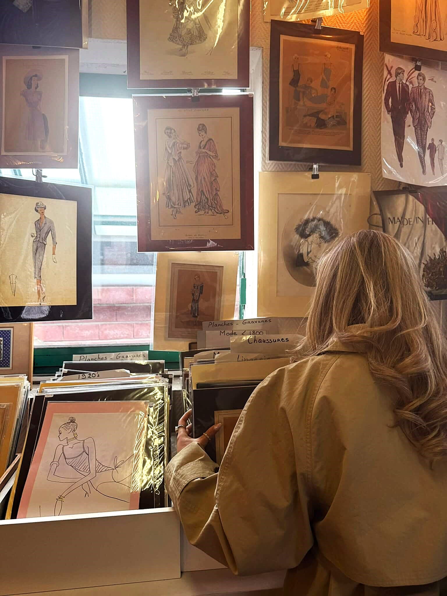 Vintage Shopping in Saint-Ouen